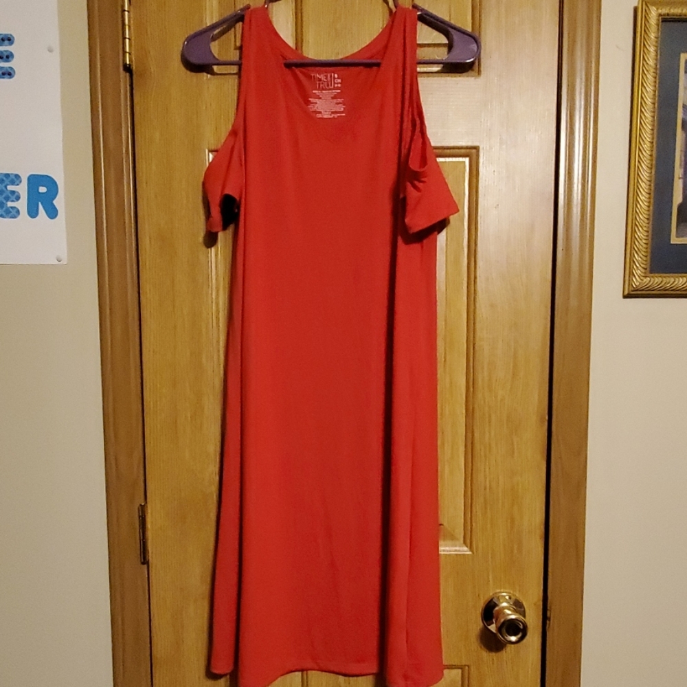Dress - Picture 3 of 3